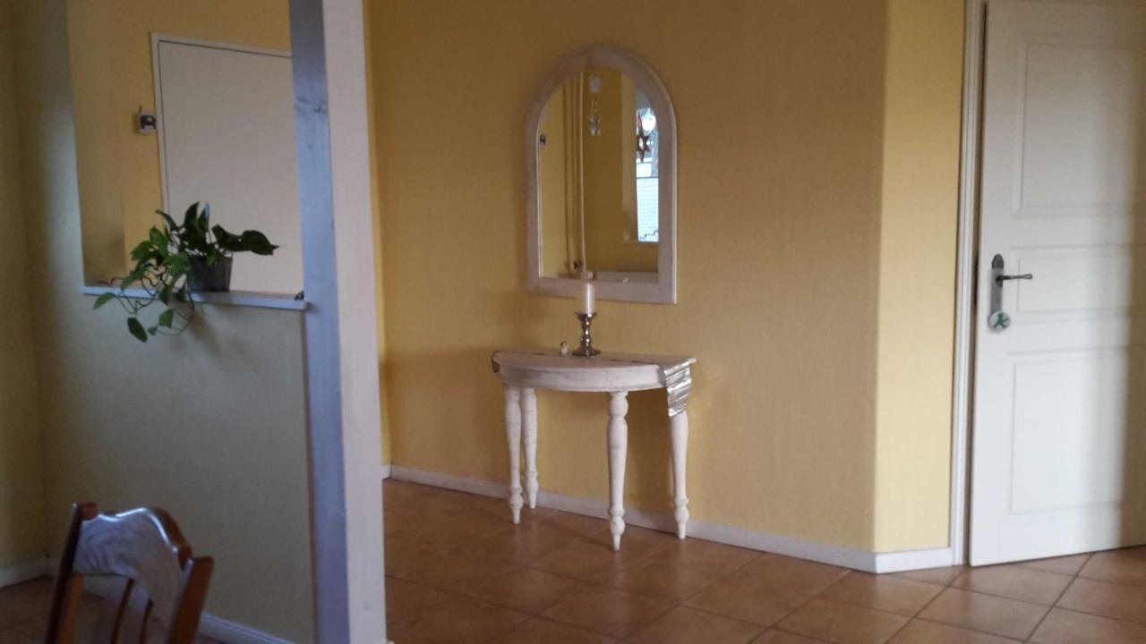Schoene Ferienwohnung Im Alten Gasthaus In Stoltebuell Extérieur photo